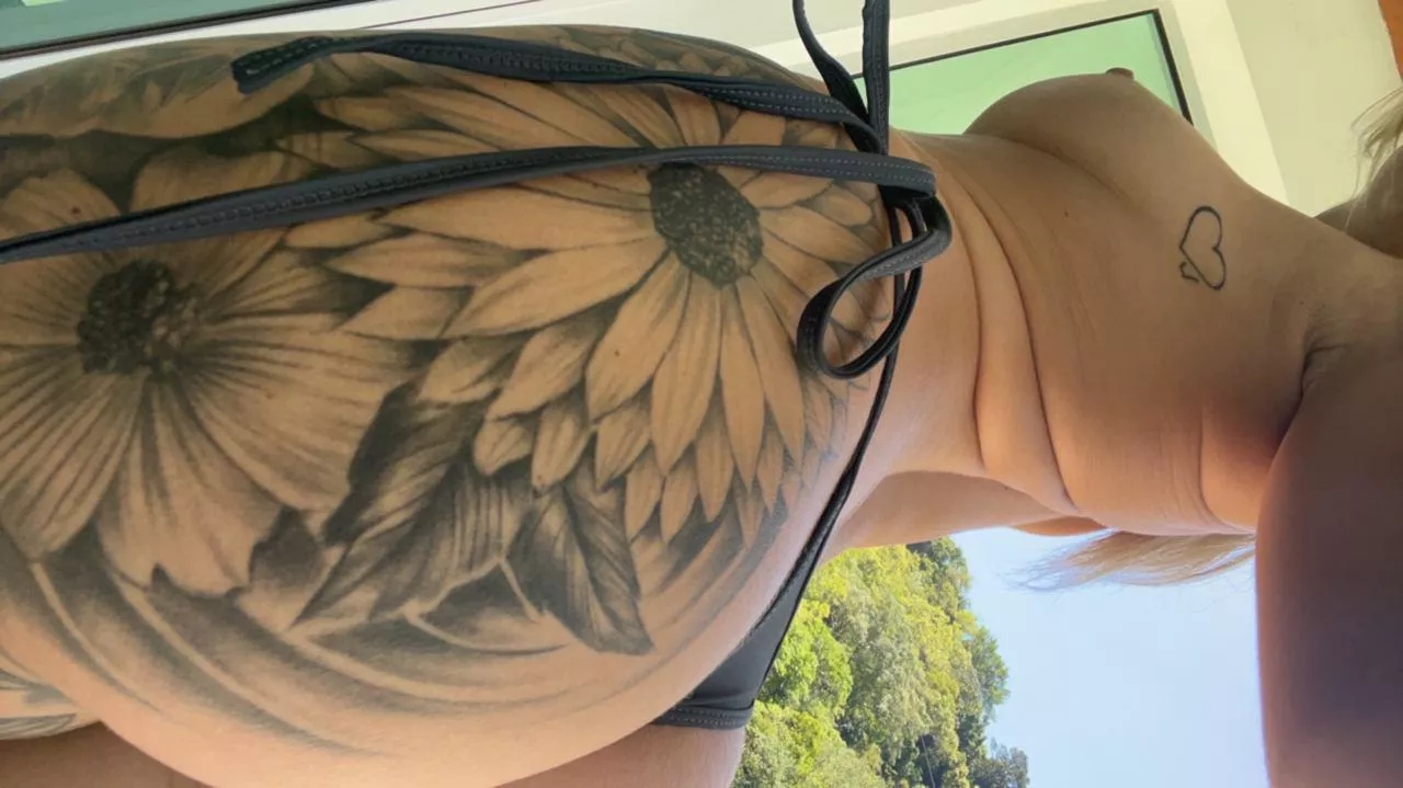 Why don't you touch my ass posted by Lexi_Meadow