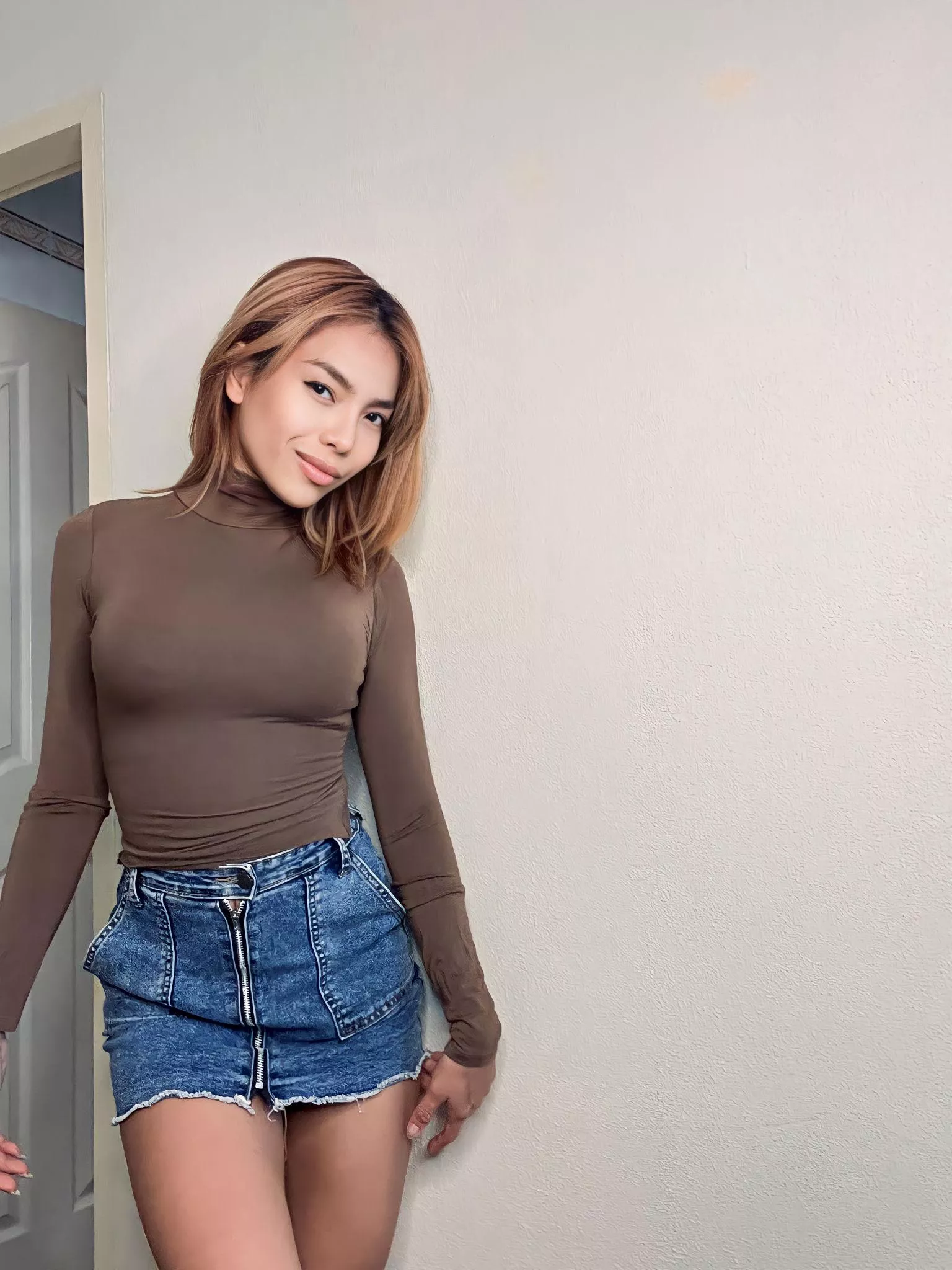 Wish I could be a little Asian pet for a handsome guy posted by essanirvana