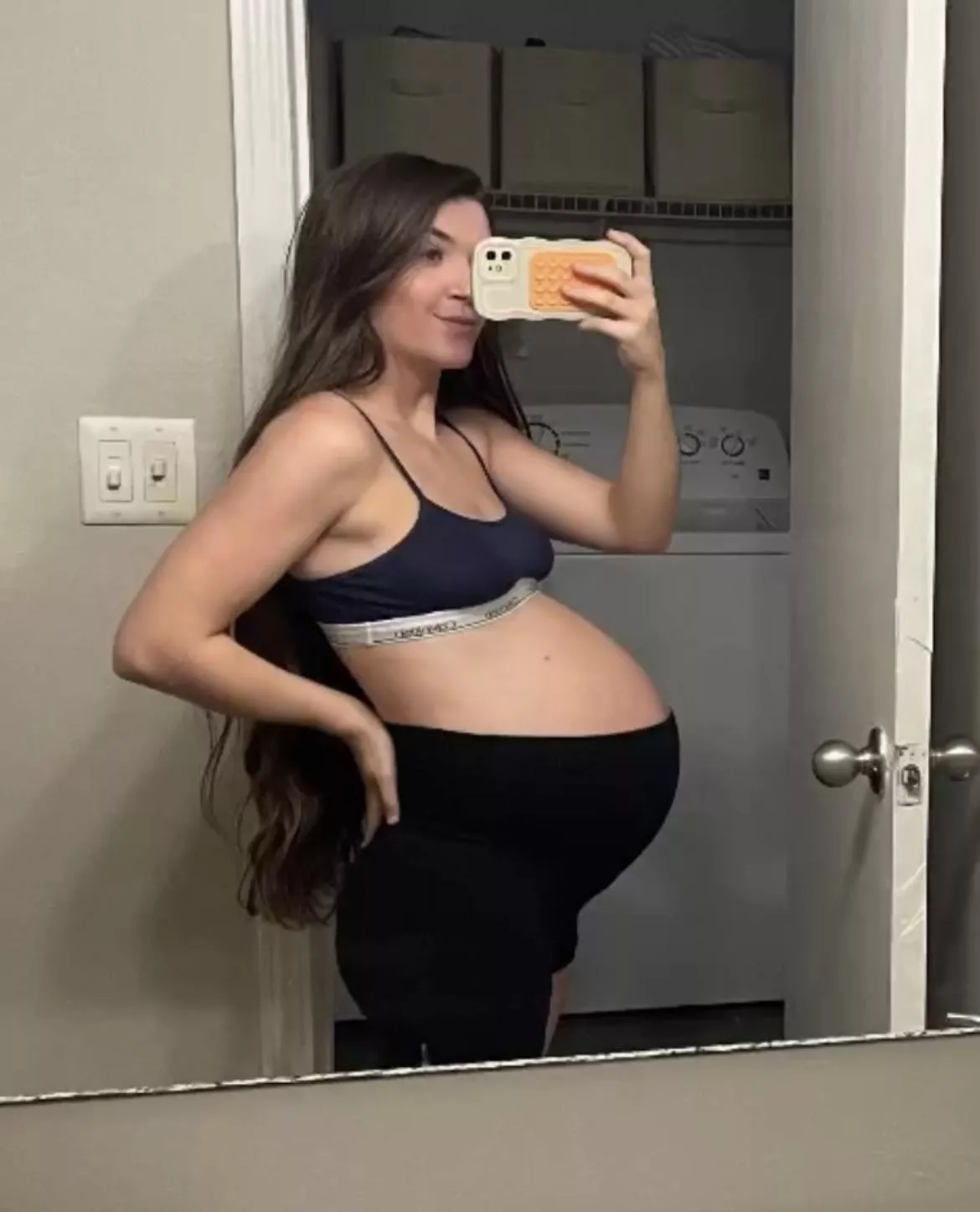 18yo. Pregnant with second baby💗 posted by cloboxo