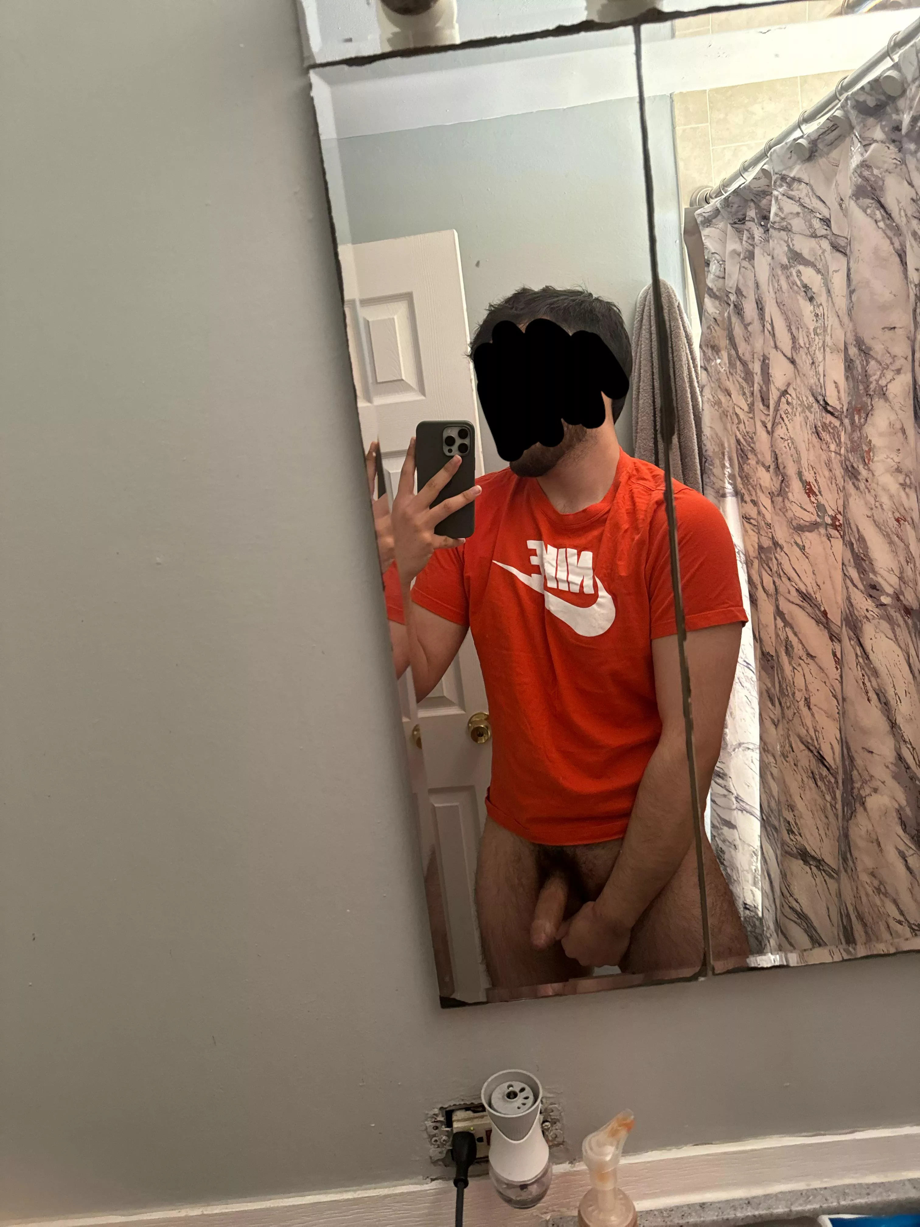 19 uncut lookin to jack off and get verbal w/ some hot studs. I show face, let’s jerk off and have some fun bros. Down to video chat. Add me bottoms+ @internecivous posted by Prior-Blood-7916