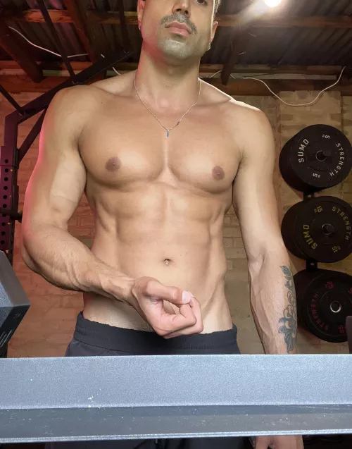 [27] Sweaty 😅 by Lapzn1