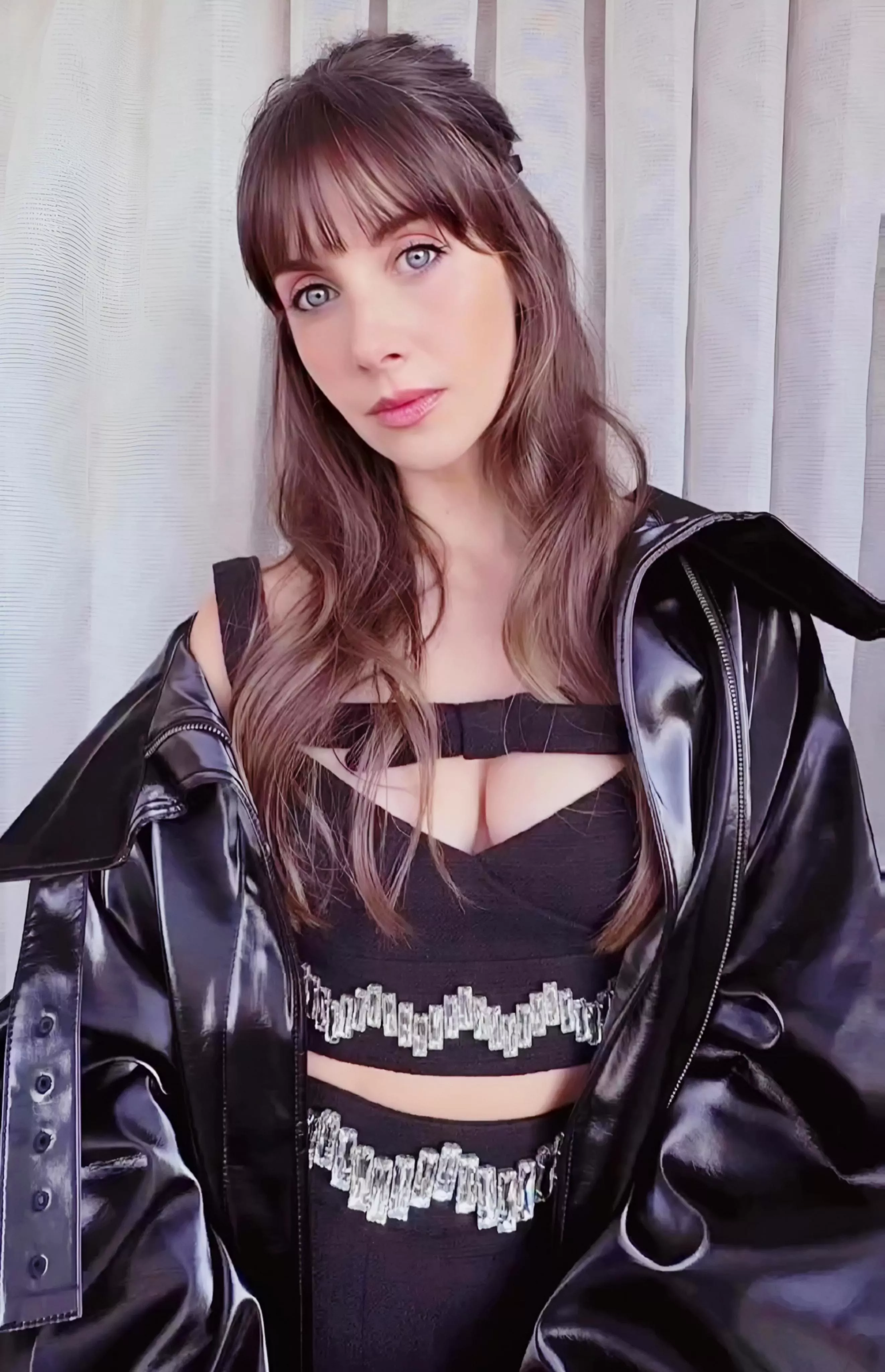 Alison Brie posted by littlea_adderall