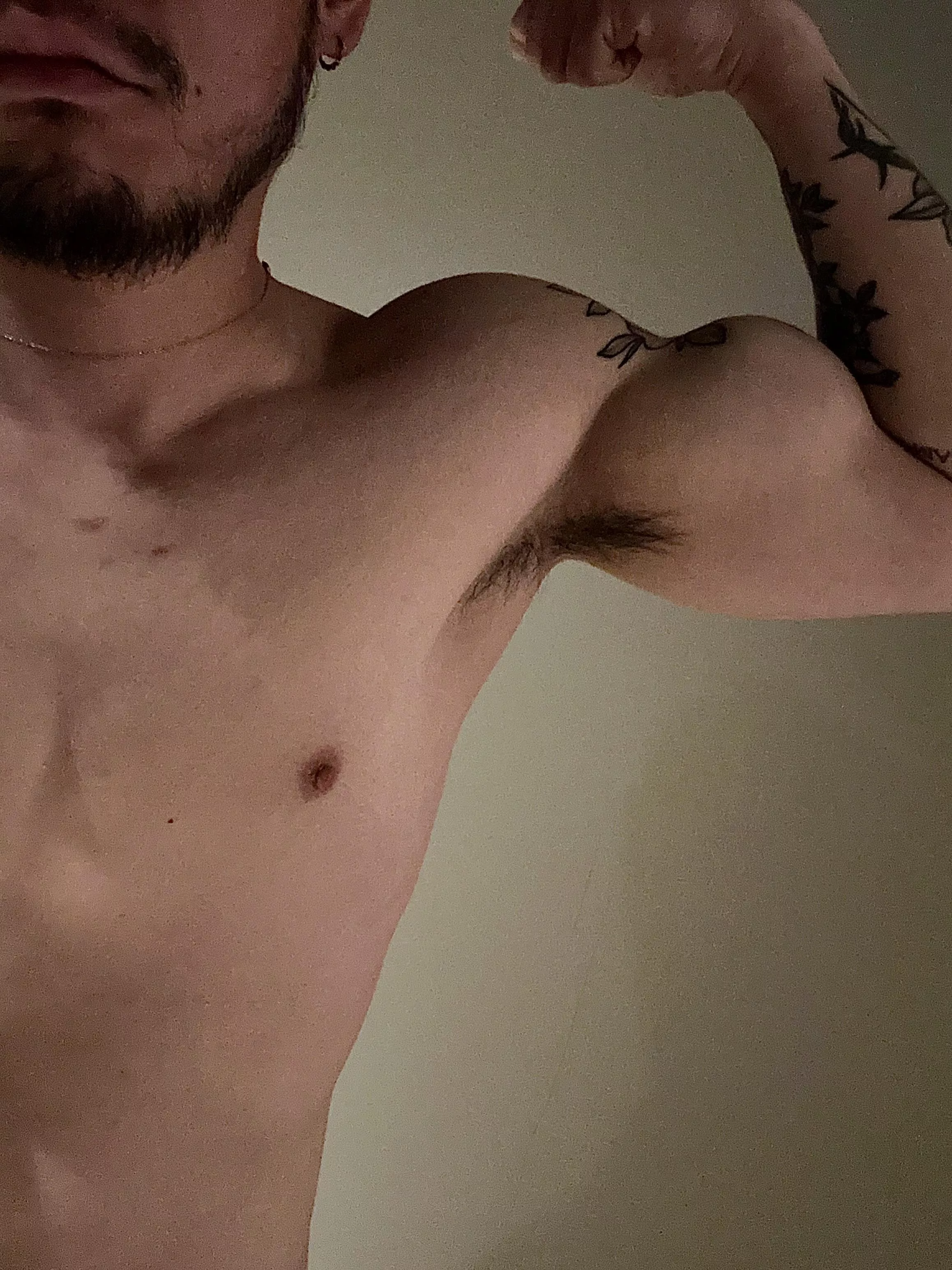 Anyone up for a sniff posted by djezzynsfw