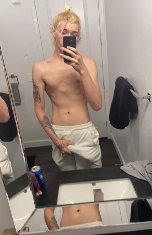 Anyone Want To Suck My 8in Cock?😚 by KOTA-BANDZ