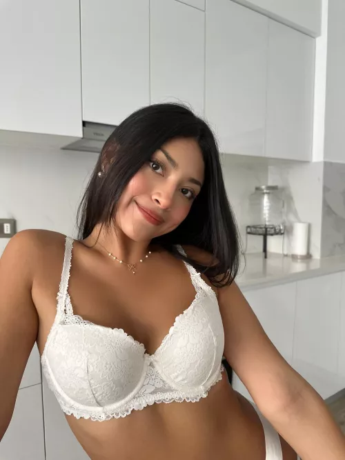 Are you into innocent girls? by SexyAlexandra_