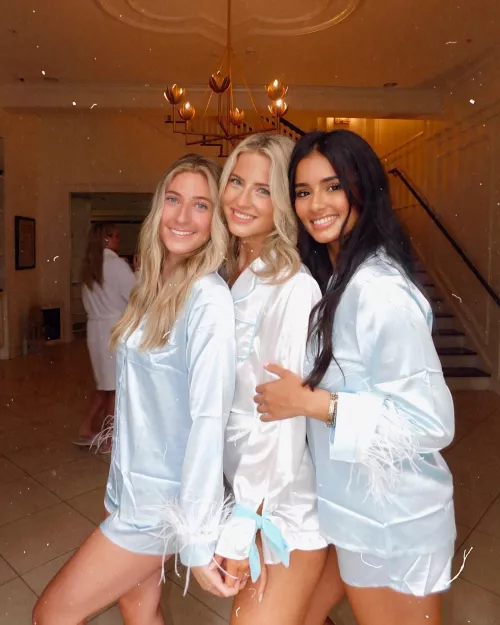 Baby Blue Babes by juanathanluis