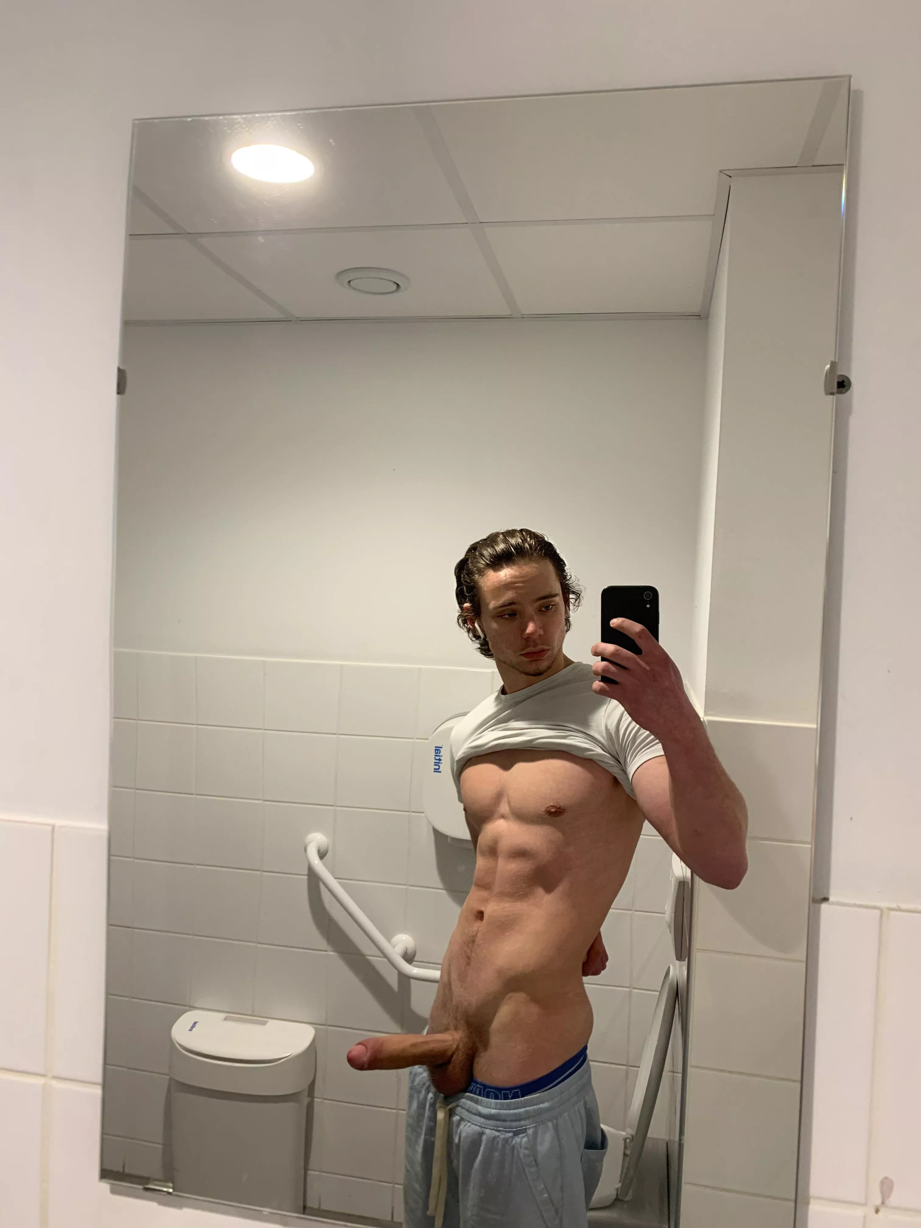 can u suck me even in my work? posted by groscrn