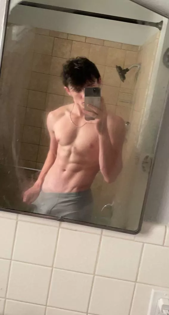 Come get wet with me  posted by myhoot07