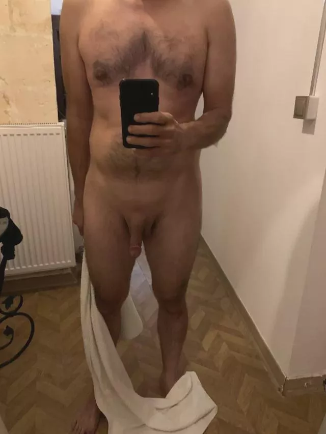 Curious (m) :) posted by aabvcg