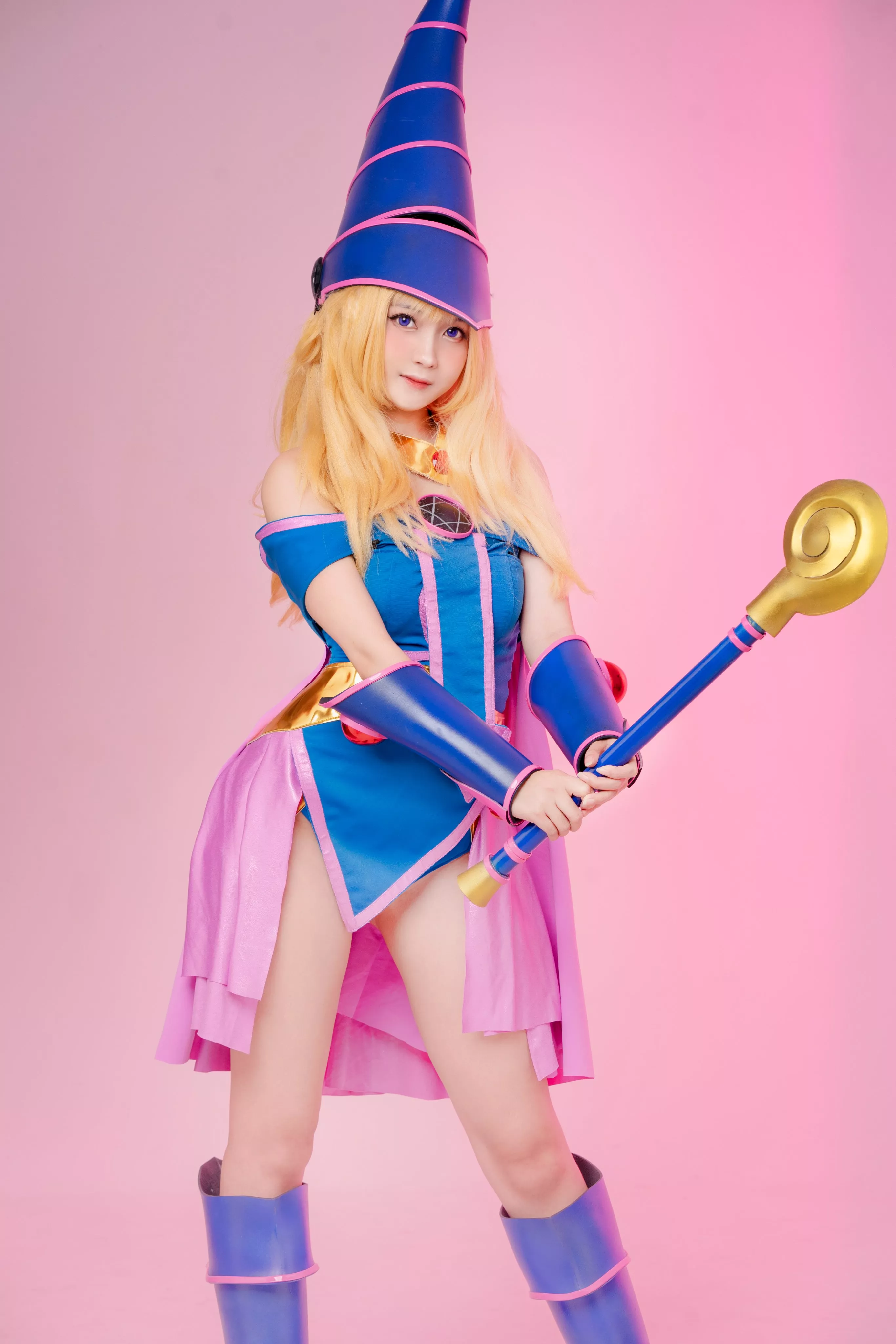 Dark Magician Girl by Hiino posted by _trapd00r_