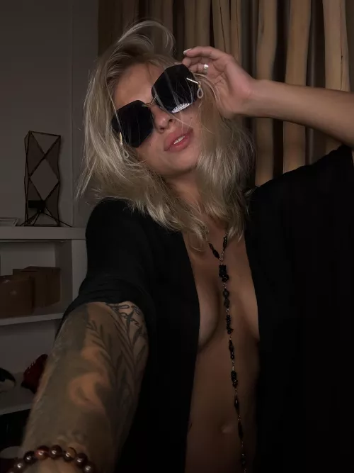 Do you want a warm hug? by heysnowww