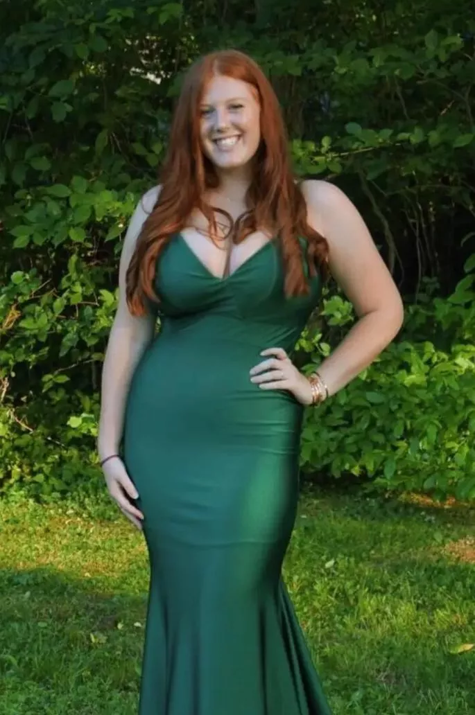 Green Dress Ginger posted by Yourpervfriend