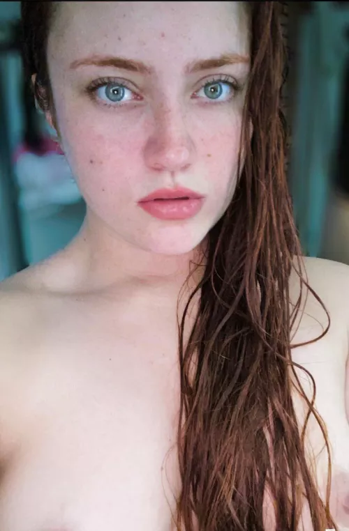 Happy to be back. Are u happy to see me? [IRTR] by Puzzled_MJ