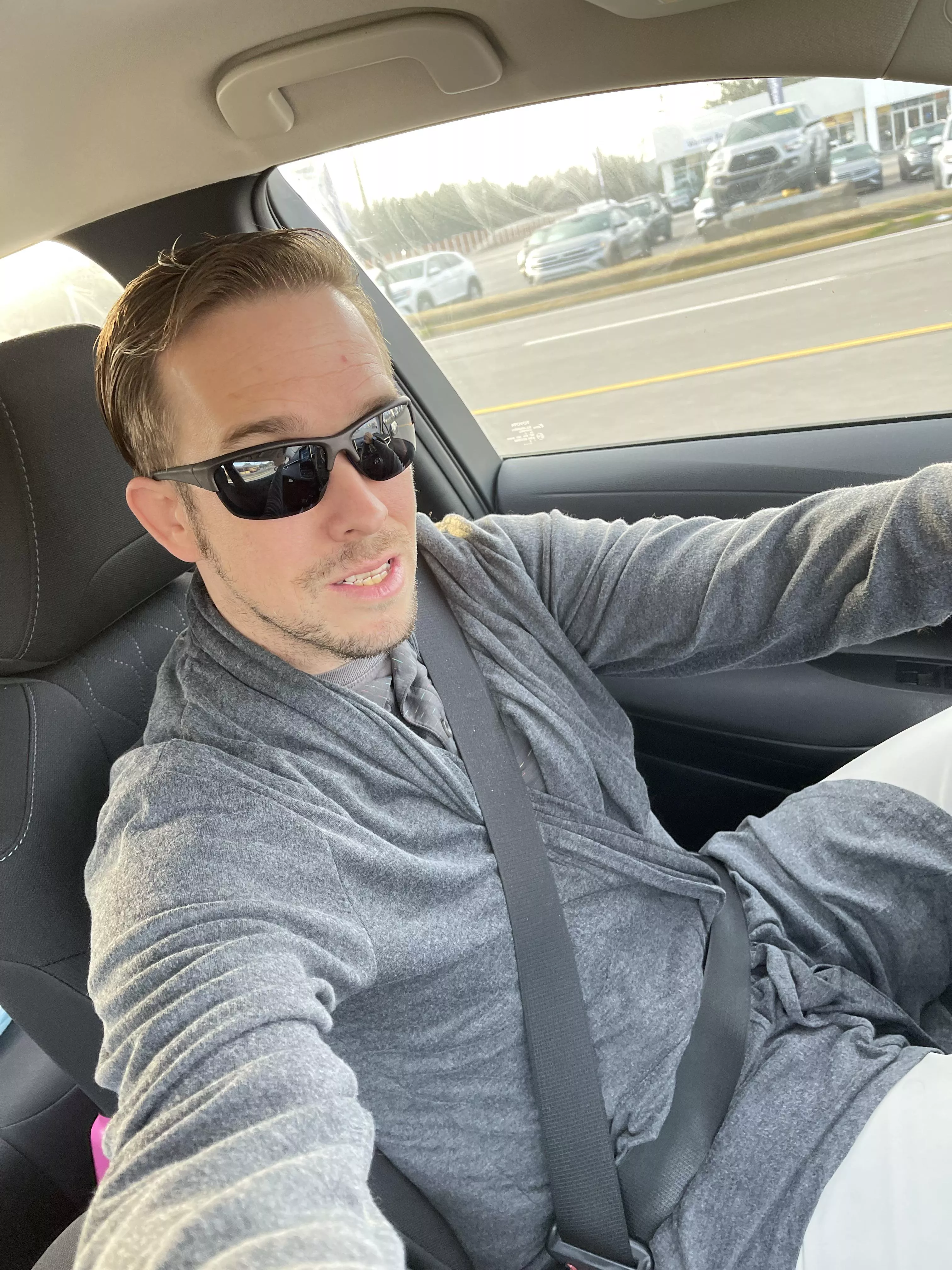 Hiya fellow gaymers!! posted by Less_Yak_6278