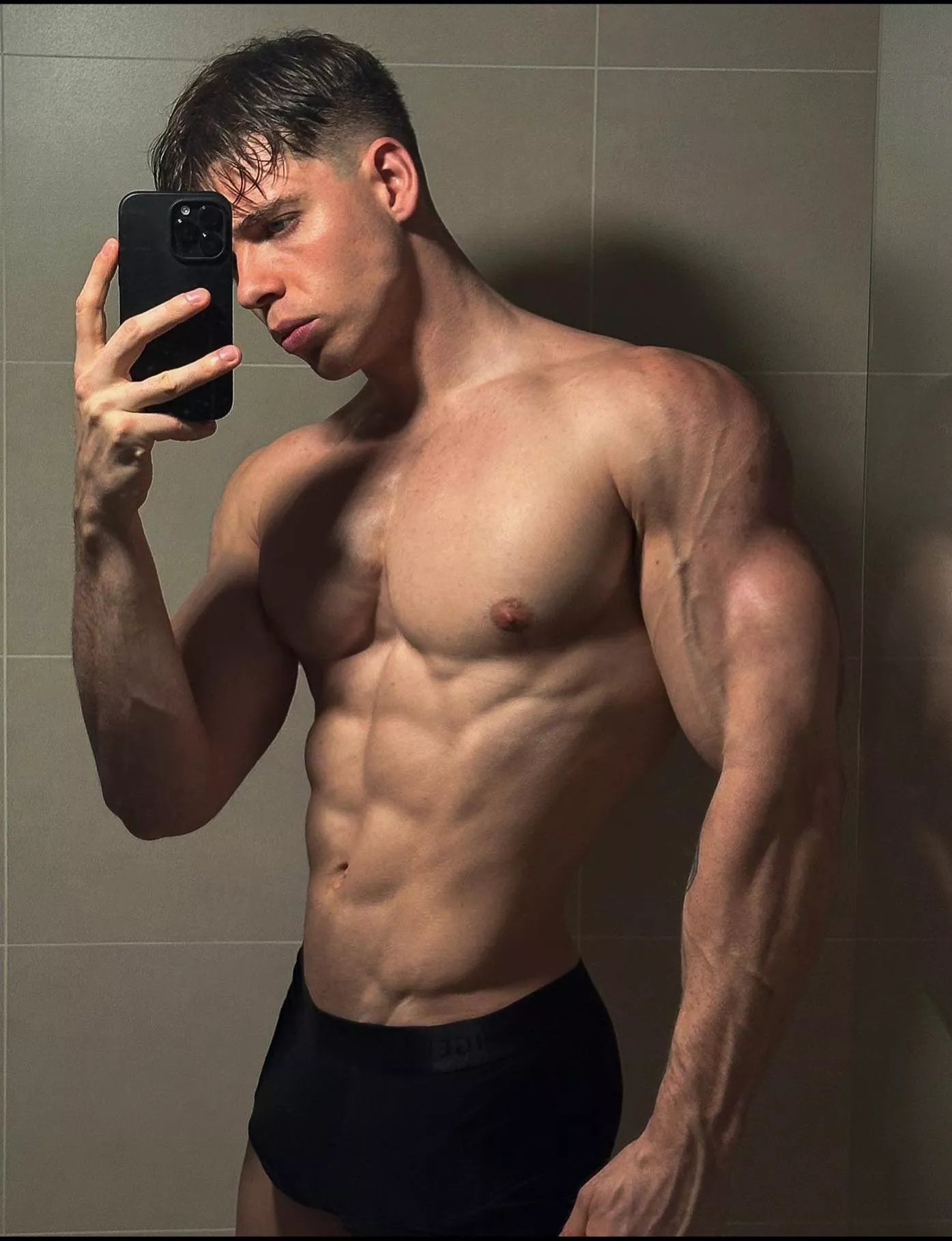 Home alone and horny.... Wanna join? posted by james772663