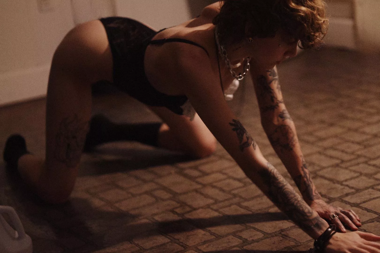 House keeper tomboy on the knees posted by SeriouslyZippy