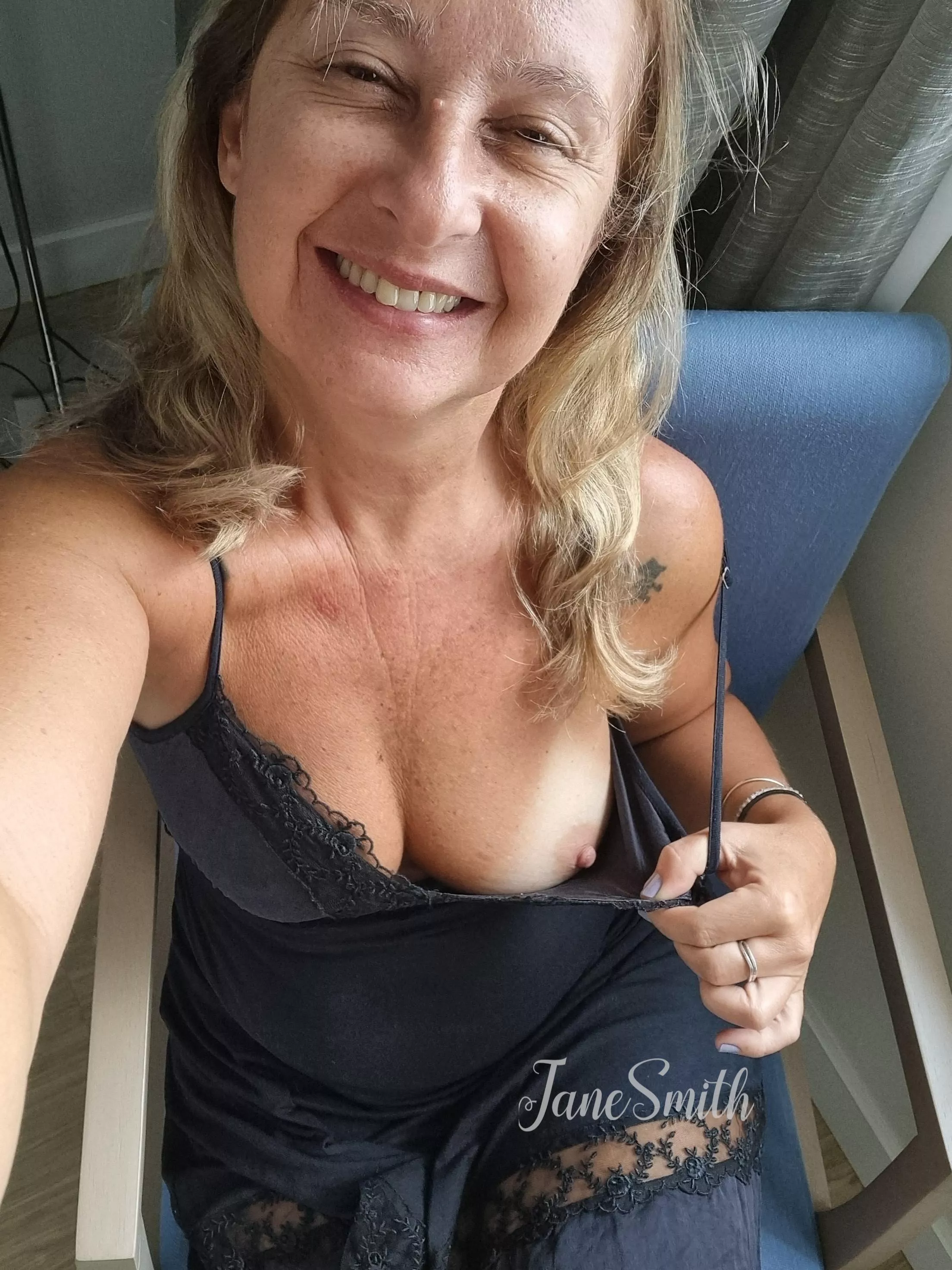 I am here to make your day delicious as u deserve (52y) posted by MelVipWorld
