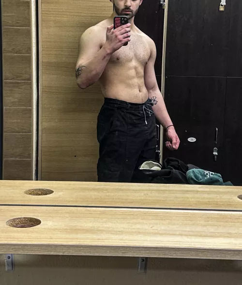 I do tend to show off more in the dms by Zealousideal_Gap1313