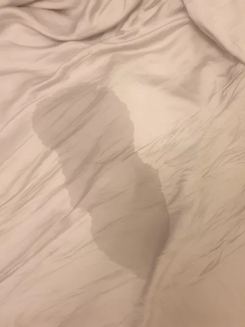 I hate when I forget to put a diaper on 😭 this is why i need a CG with me at all times x by Osaphi-xox