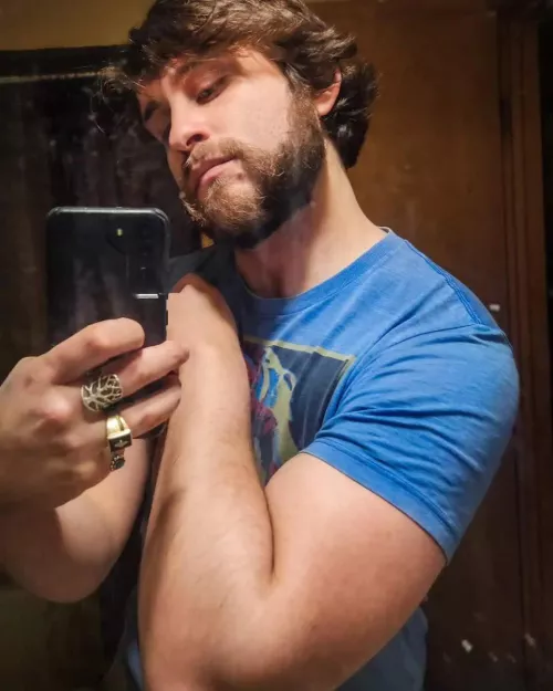 I hope I'm cute enough for you  by CygnetSociety