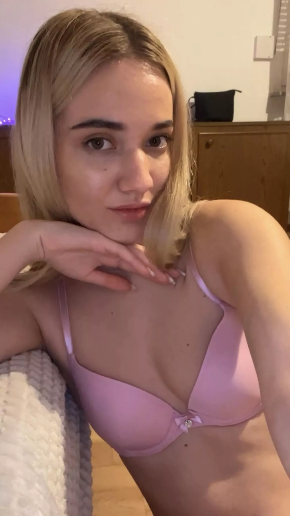 I like my golden hair posted by kimblebee18