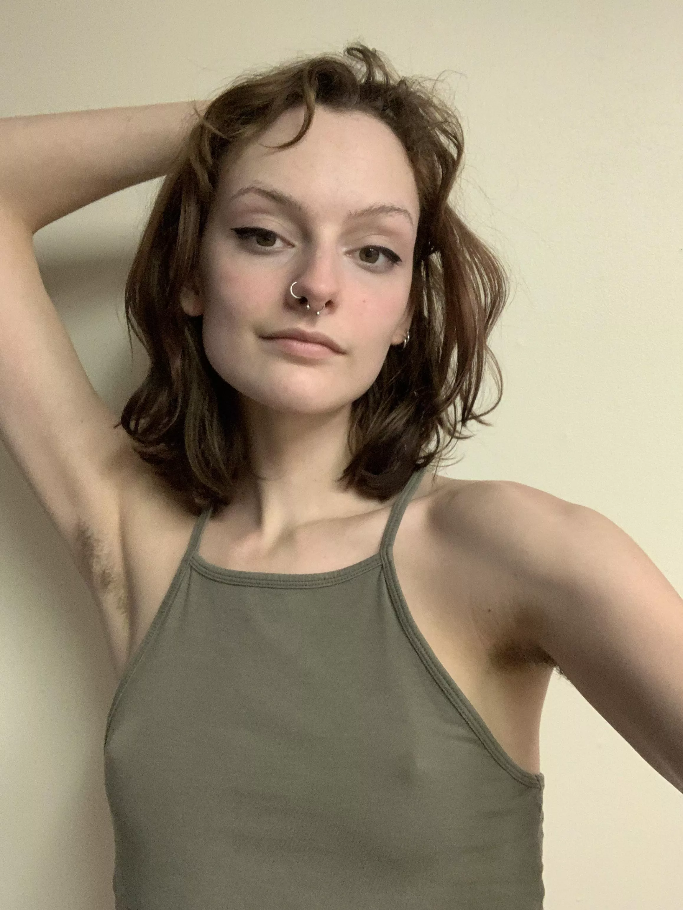 i love being a hairy girl ! posted by fr0ntb0tt0ms_wh0re