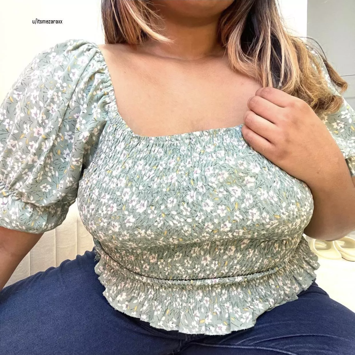 I love the flowery designs on this top :) posted by itsmezaraxx