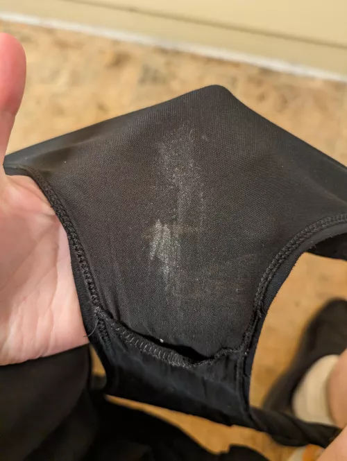 It gets me wet thinking about all the men with my panties on their face while they stroke for me 🥴 by Mothernaturestits