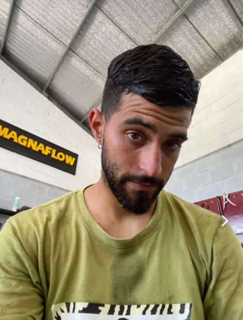 It's so hot I'm all sweaty 😰 by olalahot