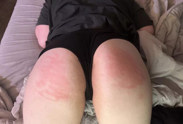 looks pretty in red 🥴 by shortsubgf