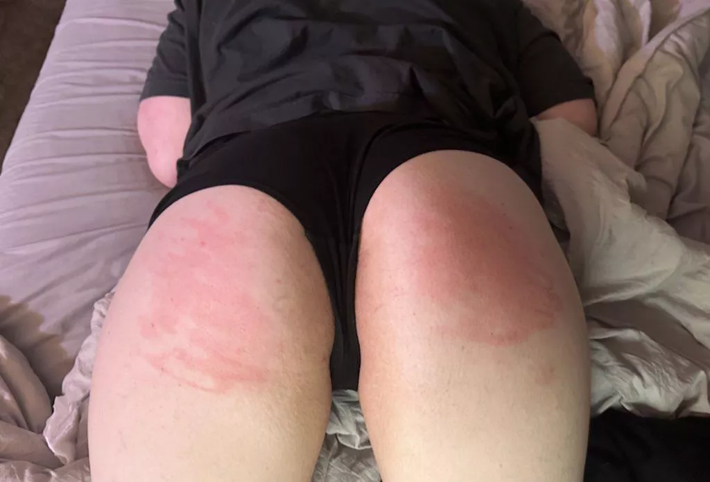 looks pretty in red 🥴 posted by shortsubgf