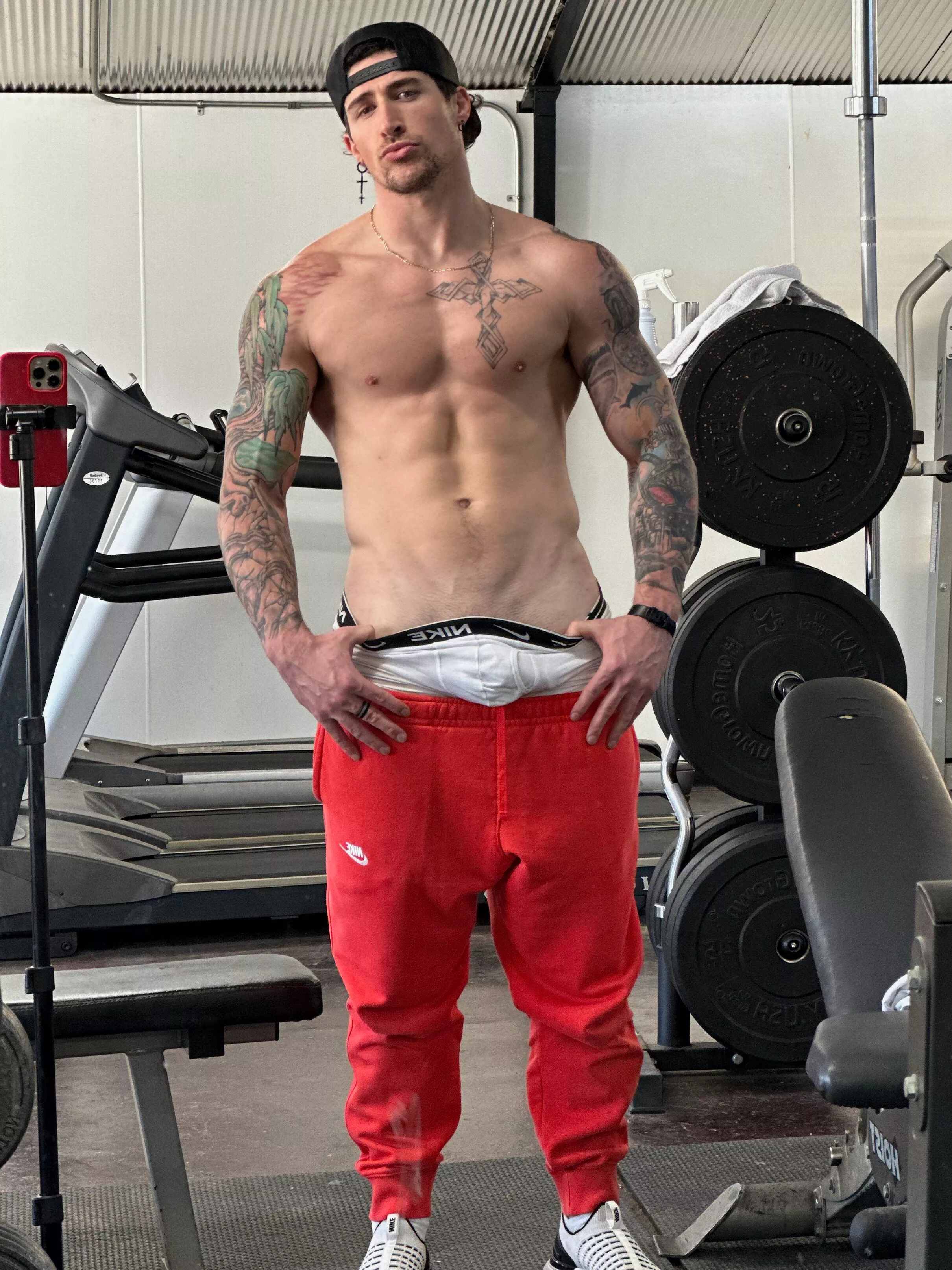 Meet me in the Locker Room for Cardio?? posted by AtlasGaines