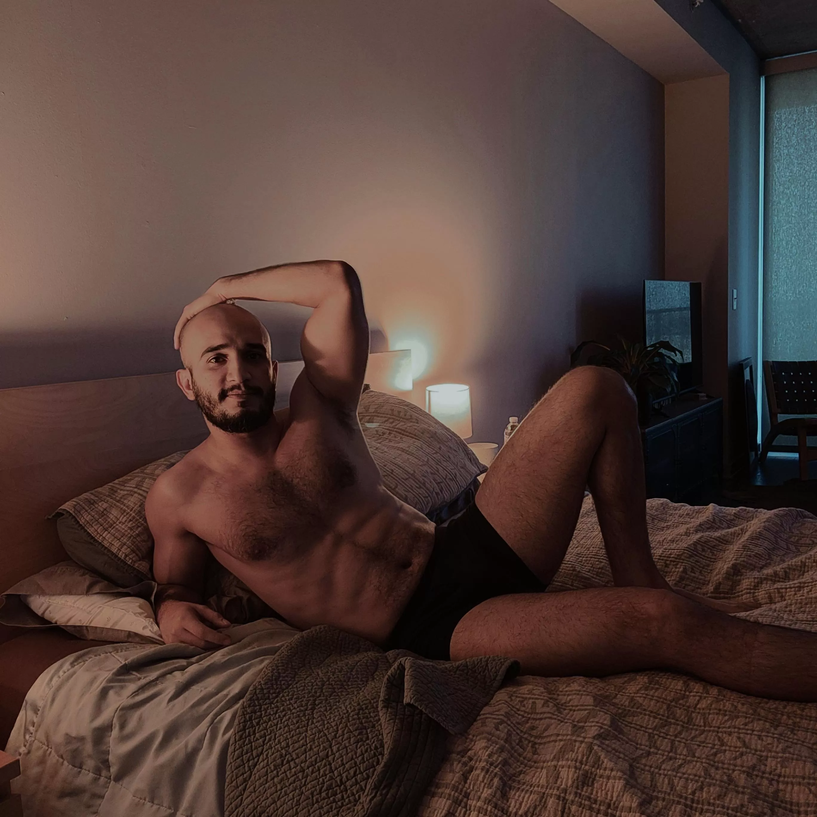 Nice guy in the streets, but a freak in the sheets 🌙   [35] posted by DanteVegaOF