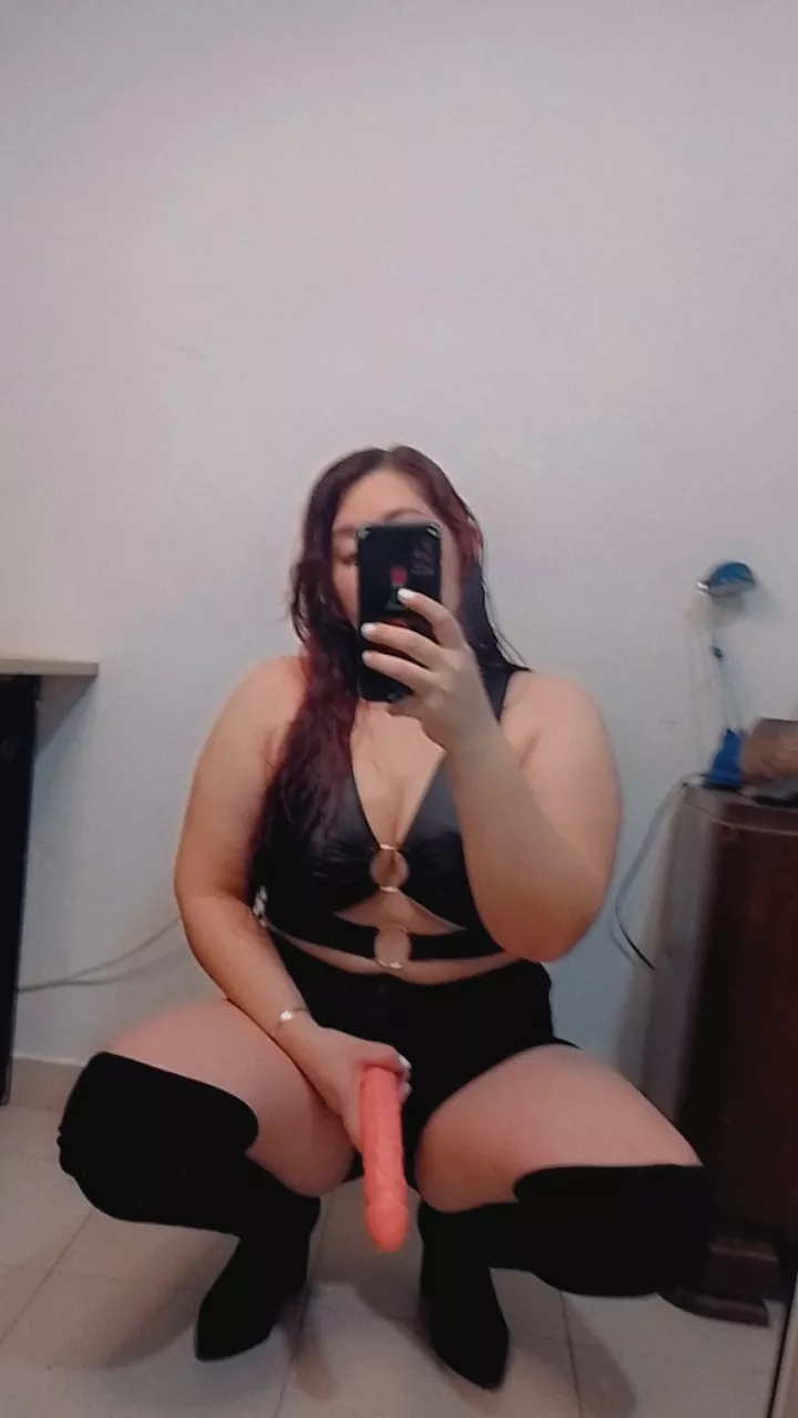 Obey and get on all fours slave  posted by GoddessAylu
