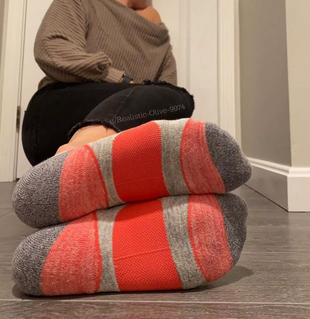 Out to dinner! Want to admire my socks before?😉 posted by Realistic-Olive-9974