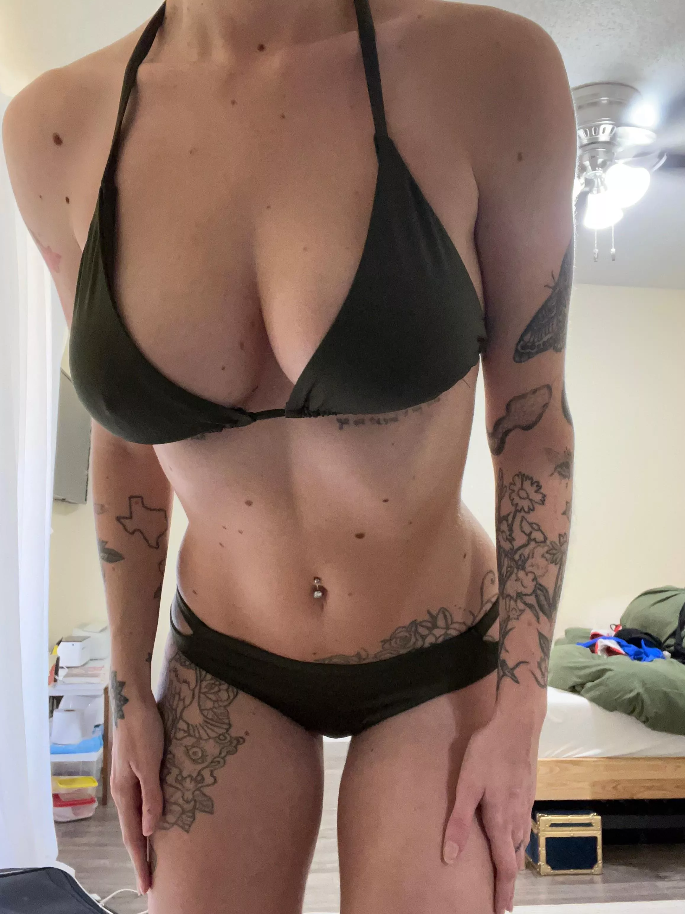 patiently waiting for warm weather so I can wear my new bikini  posted by pumpkiim