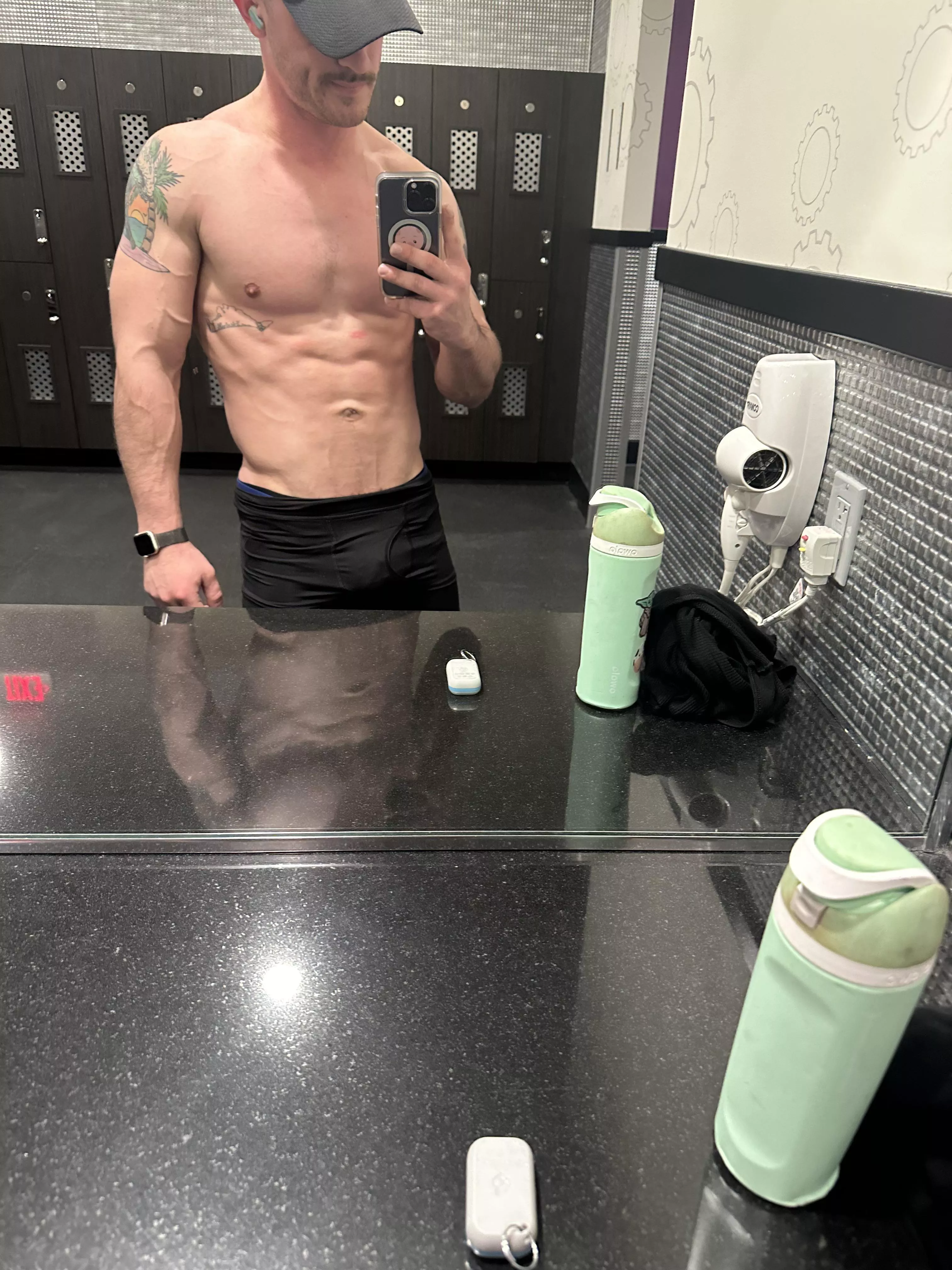 Post chest day flex  posted by Southern_Vast_1203