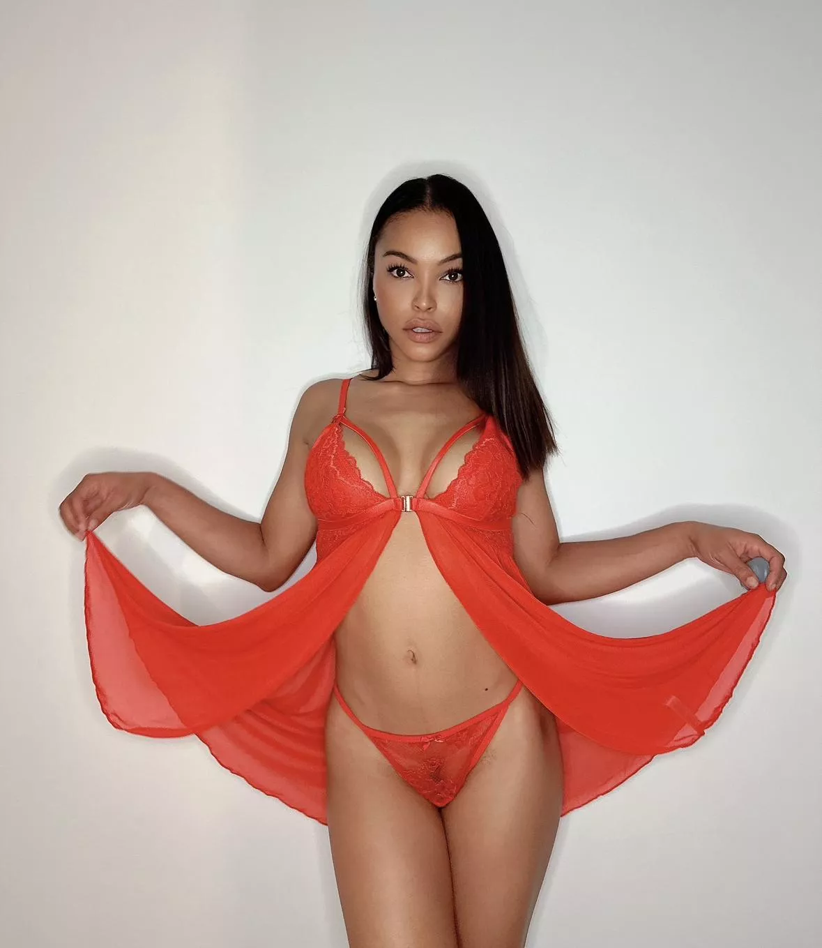 red hot posted by SkylarCoco