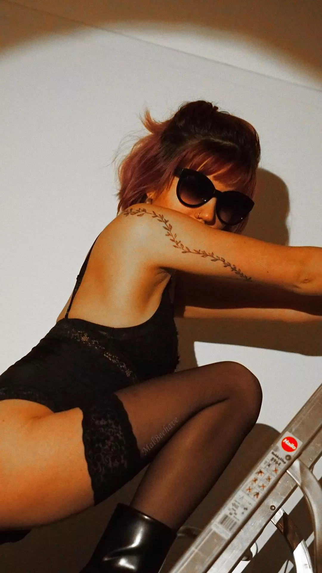 Reviving the 90s vibes posted by MalBeehave