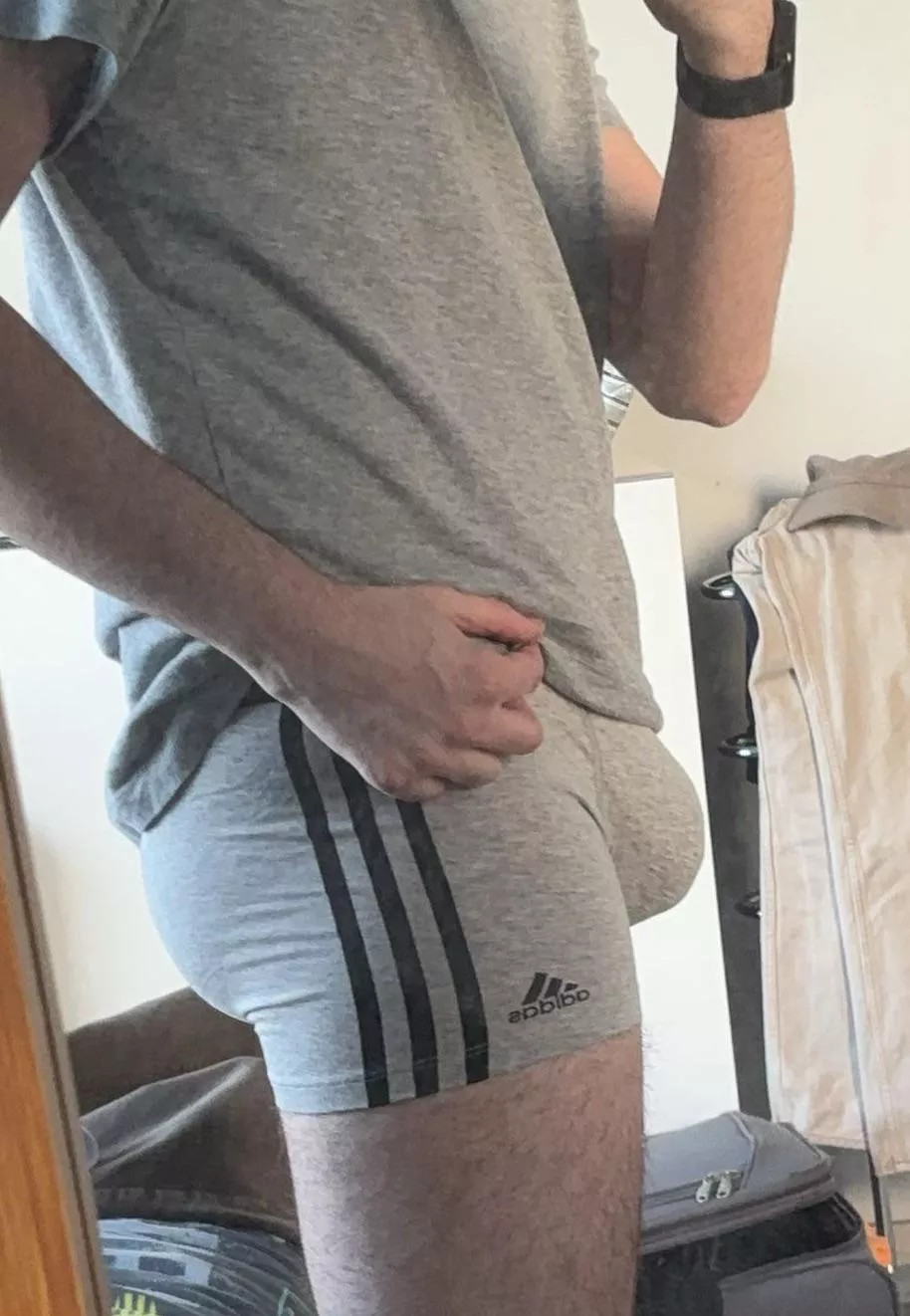 showing dick in dms posted by itstruehg