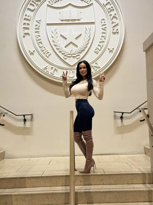 Stunning  by GhostGoSavage