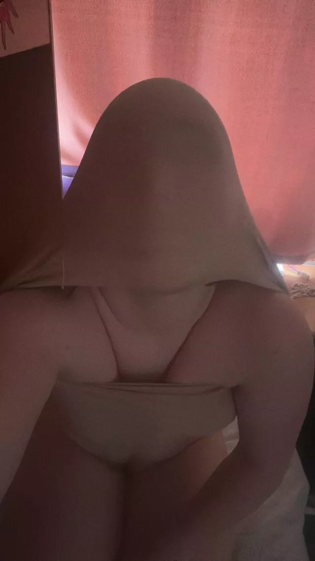 THIS is what a real wedgie looks like. Take notes posted by bubbbbblebuddy