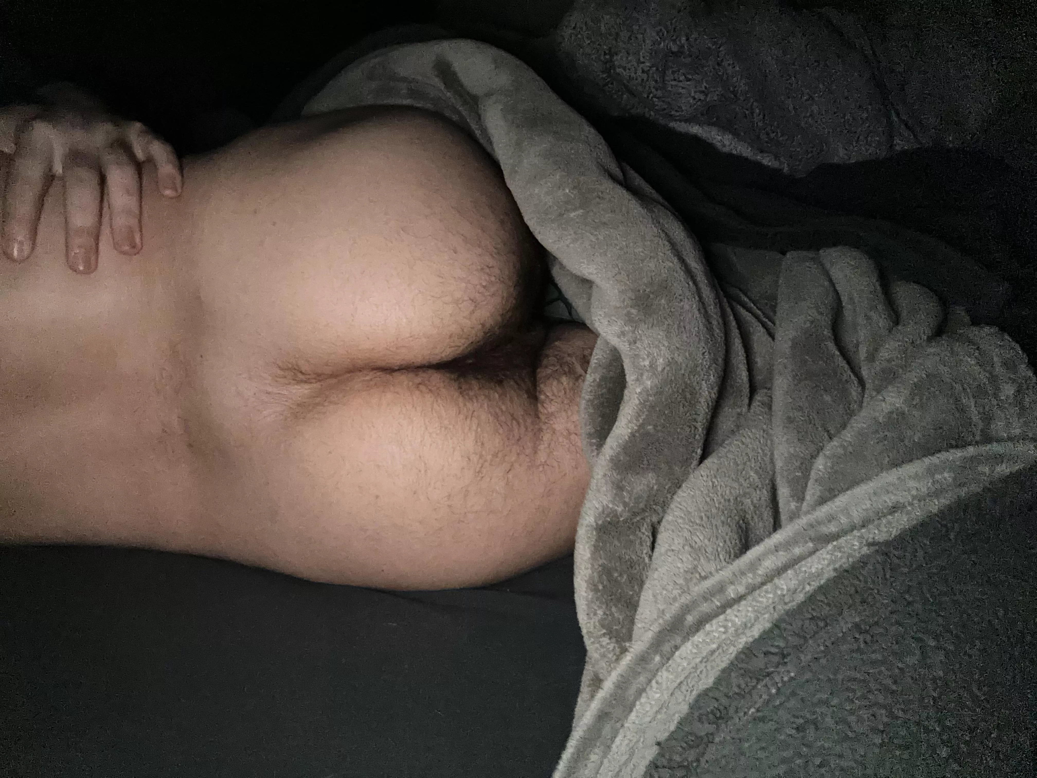 Too much fur? (31) posted by nudebromn92