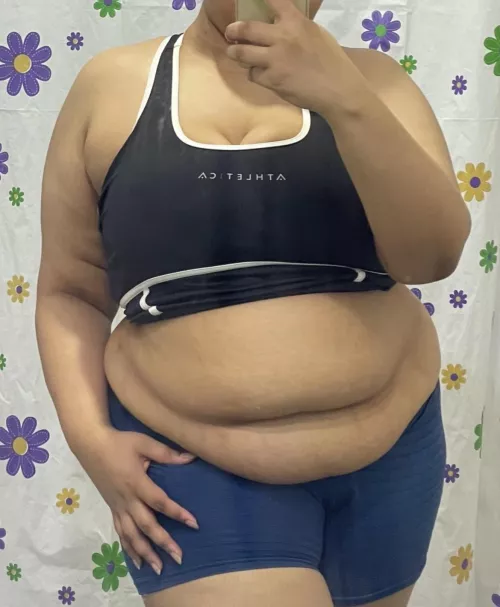 What a cute belly i have 🤰🏻🥵 by Known-Significance26