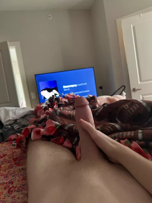 who wants this 18 y/o cock by Background-Bed9706