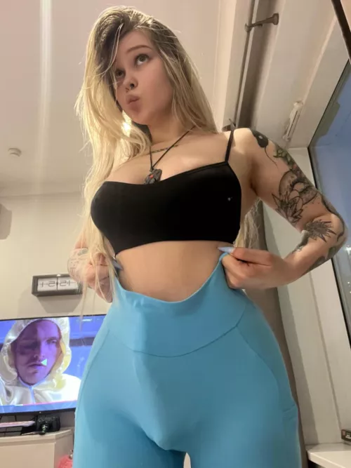 Will you let a good girl turn your slutty ass into mincemeat? by 2hott2btrue