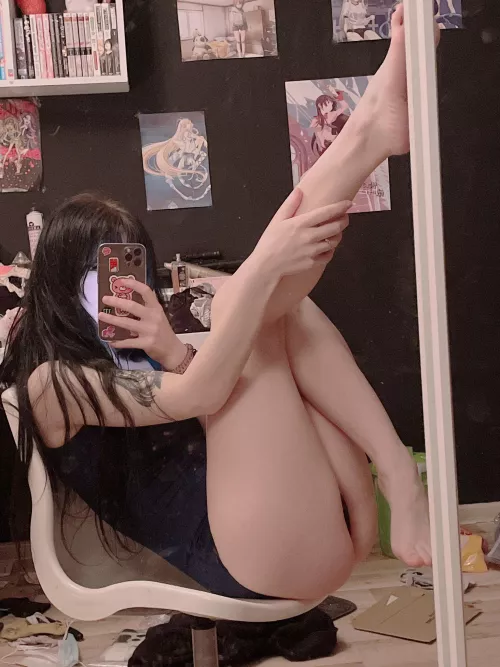 Would I make a sexy pet? by goldenpupu