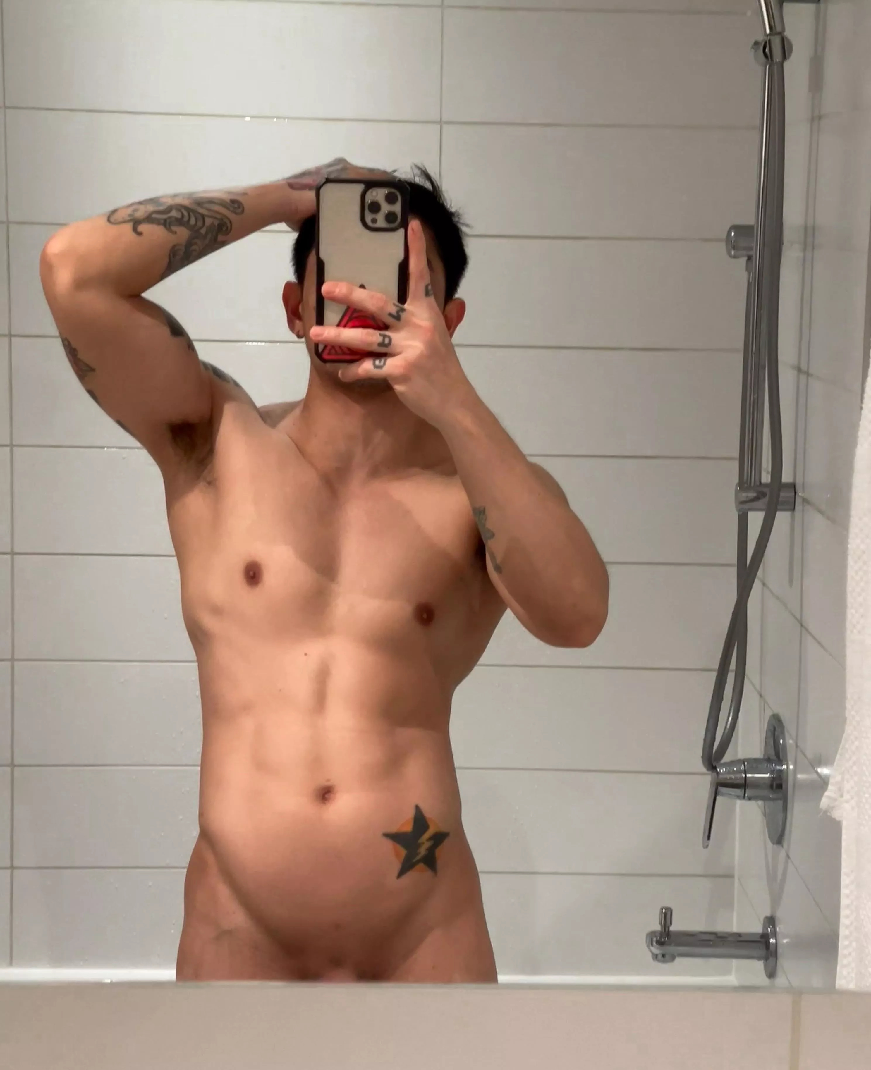 You hate it when the mirror is not long enough posted by king_leo_ace88