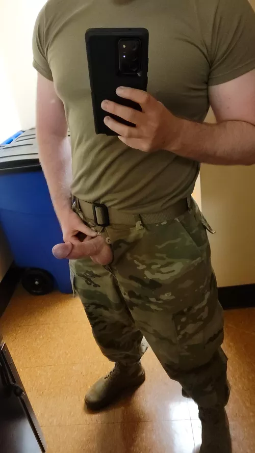 [30] M Always keep my weapon ready by xxxologist