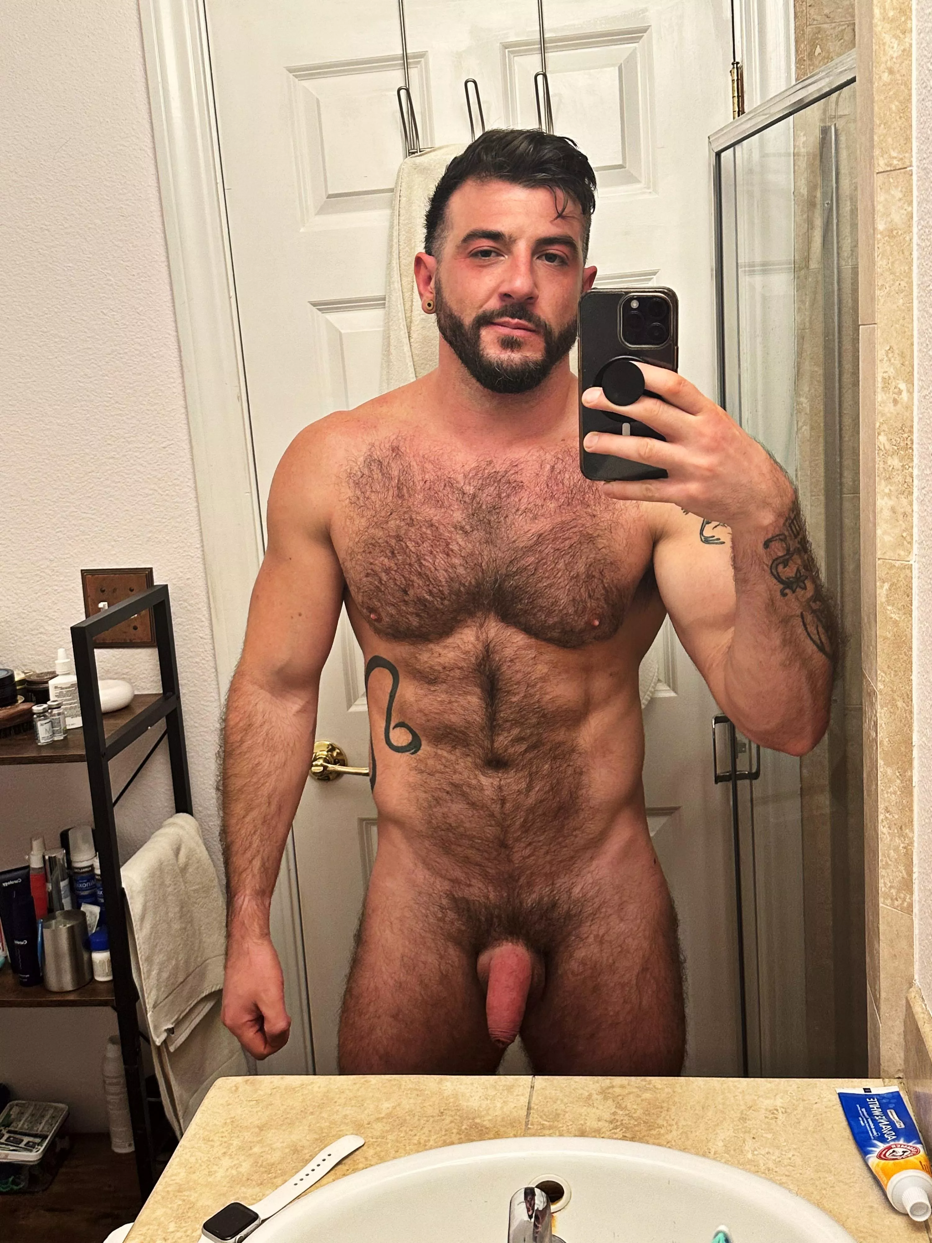 Anyone wanna jerk off with me? posted by IanHolms